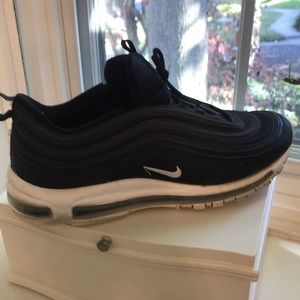 Men’s Nike Air Max 97 Black with white sole Size 12 Good Condition